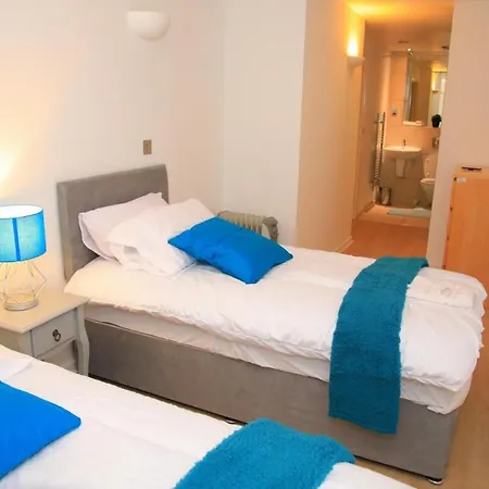 Apartmán New Cosy 3bd Flat Minutes To Leeds City Centre *